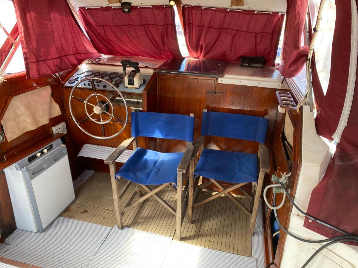 Bateau Hebergement Insolites Льокат Екстериор снимка